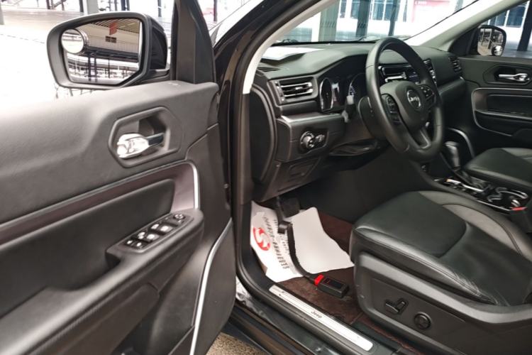 Used Jeep Grand Commander 2018 2.0T Four-Wheel Drive Enjoyment Version China V Driver Seat