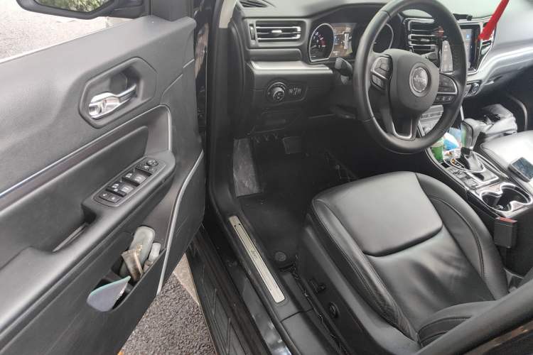 Used Jeep Grand Commander 2018 2.0T Four-Wheel Drive Premium Navigation Edition China VI Driver Seat