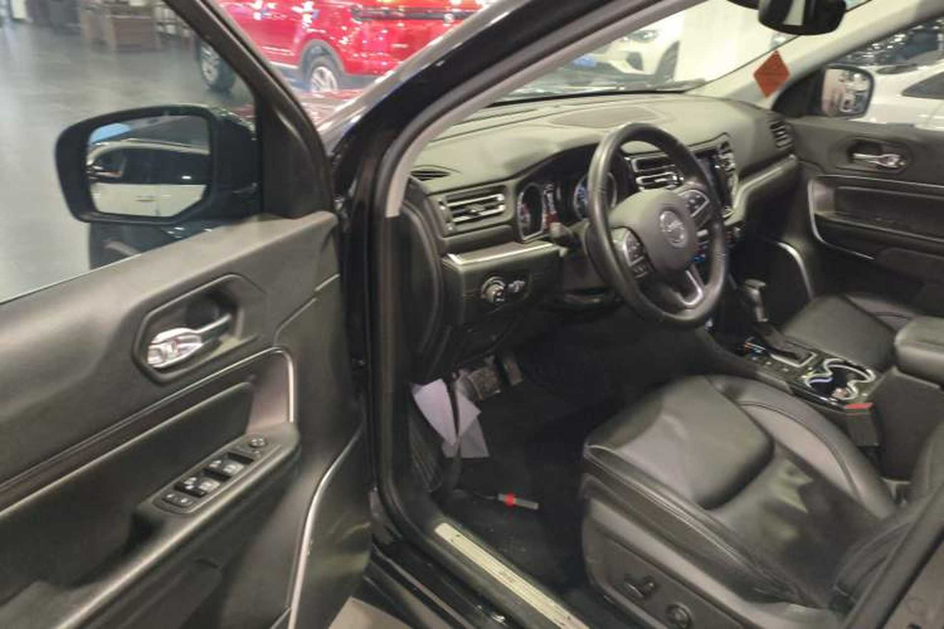 Used Jeep Grand Commander 2018 2.0T Four-Wheel Drive Enjoyment Edition China VI Driver Seat