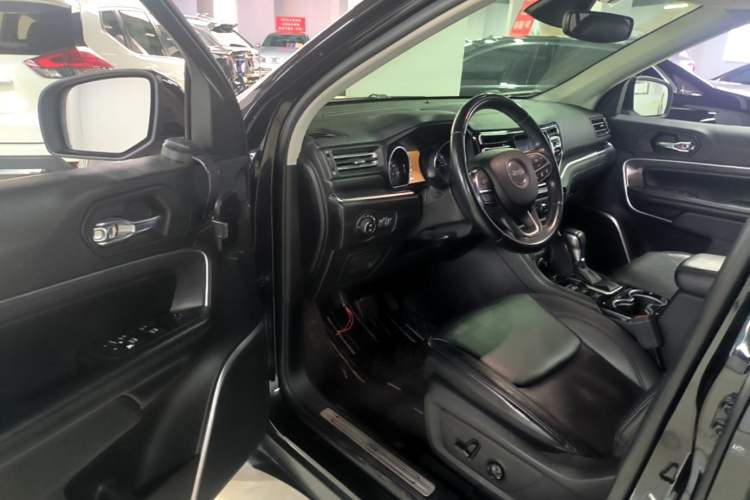 Used Jeep Grand Commander 2018 2.0T Four-Wheel Drive Prestige Edition China V Driver Seat
