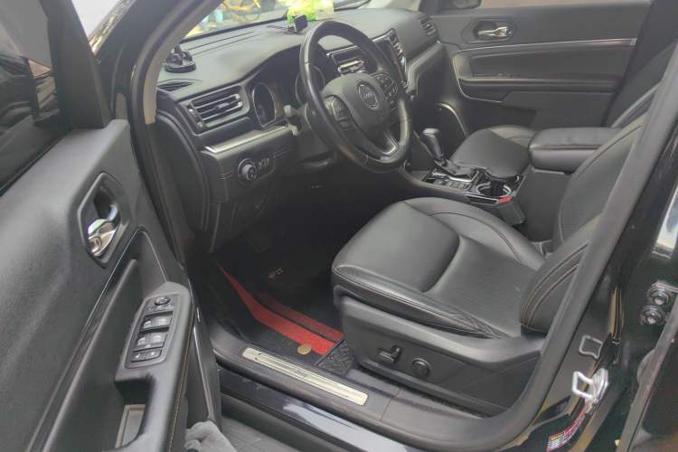 Used Jeep Grand Commander 2018 2.0T Four-Wheel Drive Smart Enjoyment Version China V Emission Standard Driver Seat