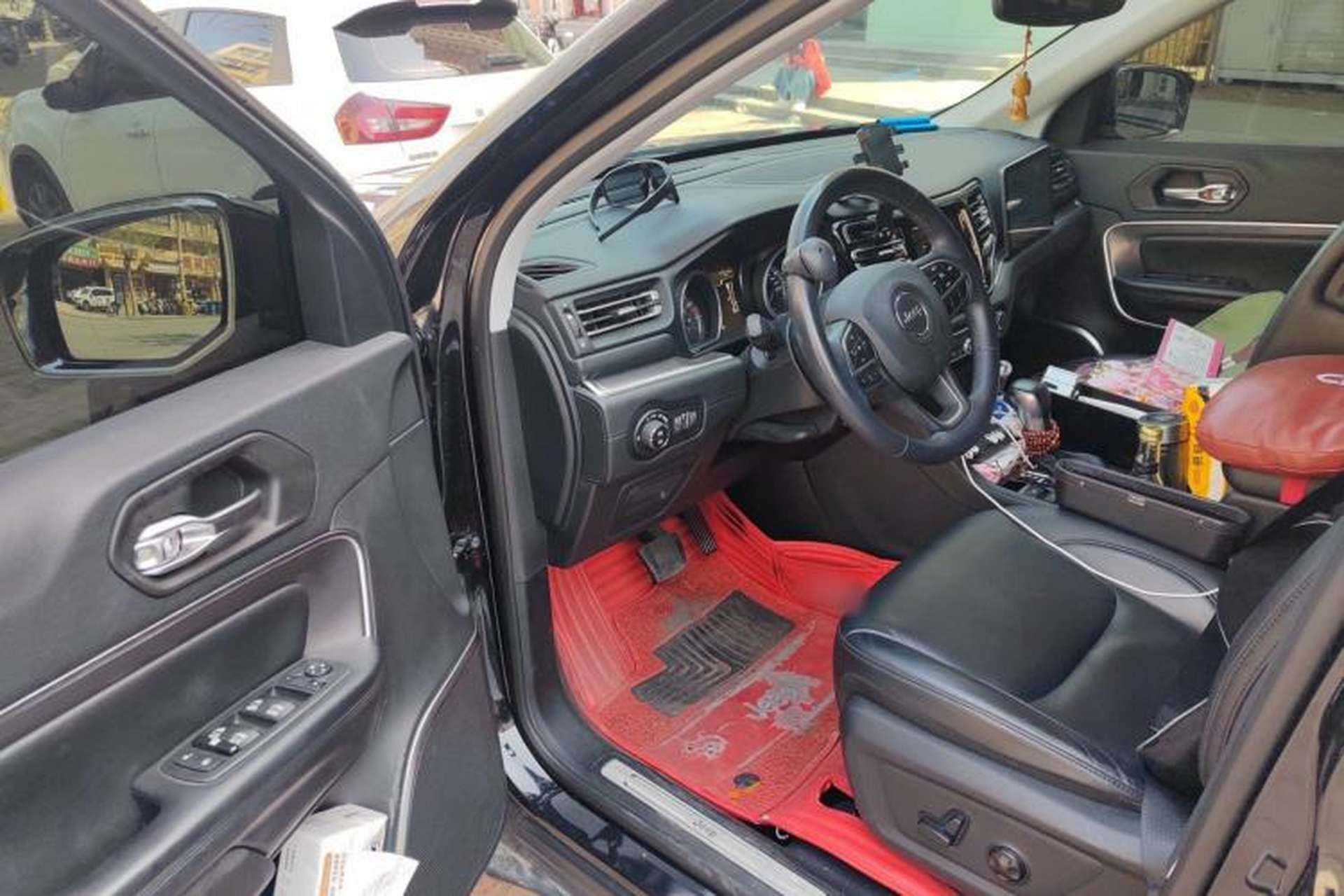 Used Jeep Grand Commander 2018 2.0T Two-Wheel Drive Enjoy Edition China VI Driver Seat