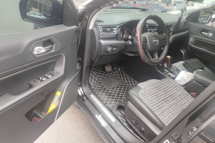 Used Jeep Grand Commander 2018 2.0T Four-Wheel Drive Enjoyment Version China V Driver Seat