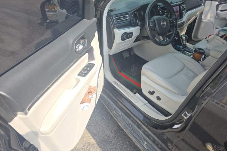 Used Jeep Grand Commander 2018 2.0T Four-Wheel Drive Premium Navigation Version China V Driver Seat