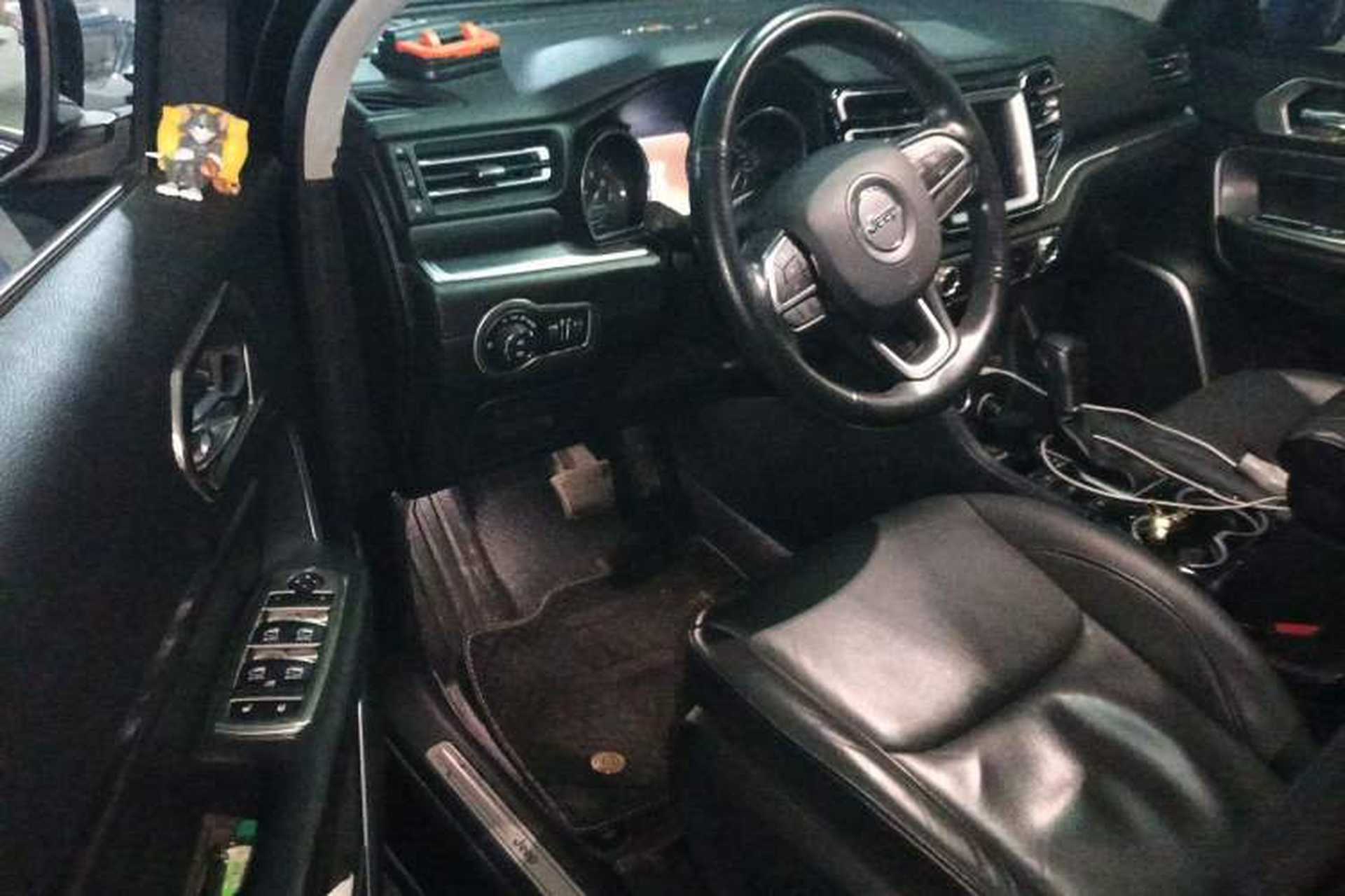 Used Jeep Grand Commander 2018 2.0T Four-Wheel Drive Enjoyment Edition China VI Driver Seat