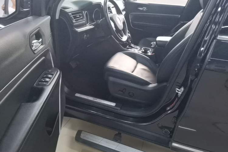 Used Jeep Grand Commander 2018 2.0T Four-Wheel Drive Enjoyment Edition China VI Driver Seat