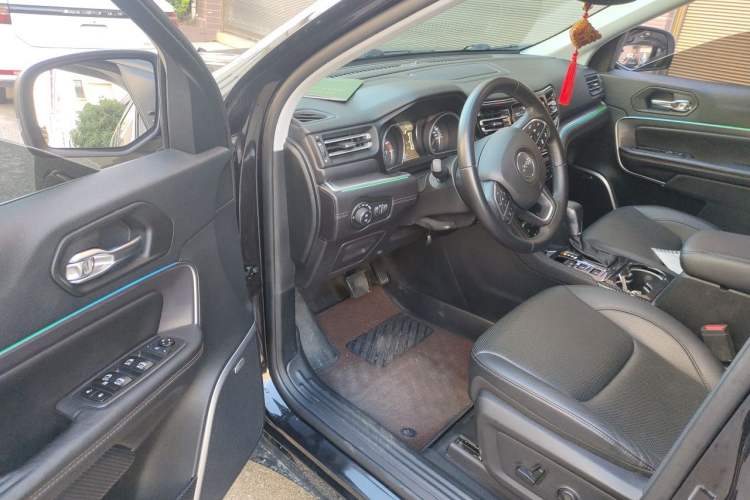 Used Jeep Grand Commander 2018 2.0T Four-Wheel Drive Smart Enjoyment Version China V Emission Standard Driver Seat