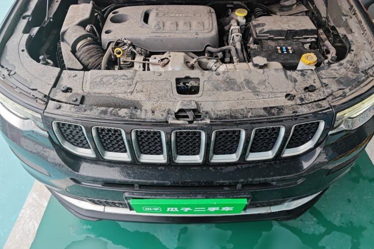 Used Jeep Grand Commander 2018 2.0T Four-Wheel Drive Premium Navigation Version China V Engine Bay