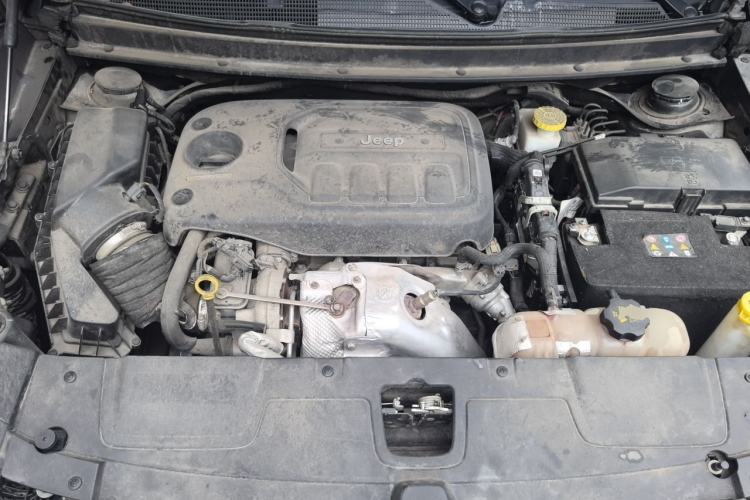Used Jeep Grand Commander 2018 2.0T Four-Wheel Drive Prestige Edition China V Engine Bay
