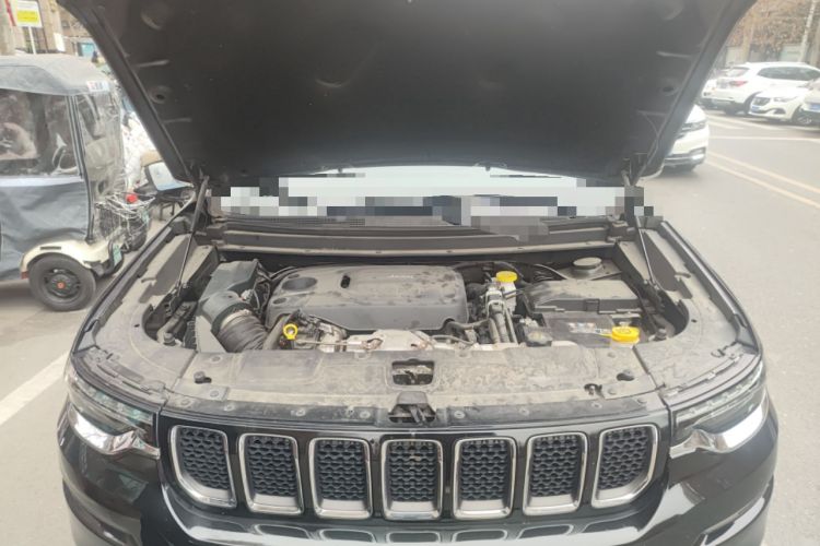 Used Jeep Grand Commander 2018 2.0T Four-Wheel Drive Enjoyment Version China V Engine Bay