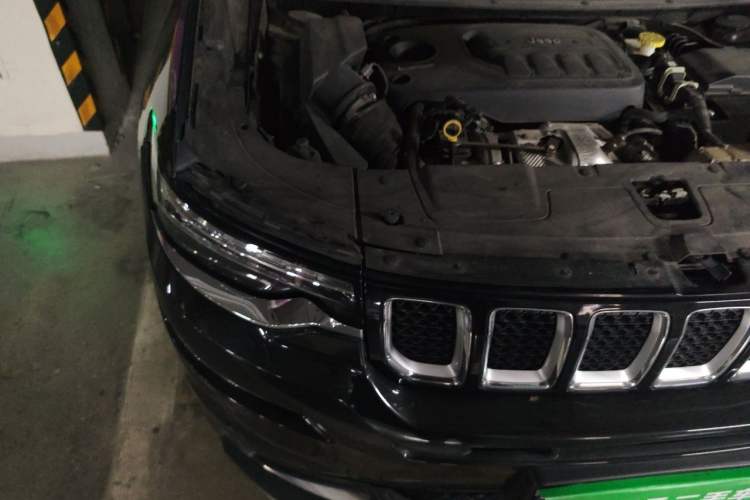 Used Jeep Grand Commander 2018 2.0T Four-Wheel Drive Prestige Edition China V Engine Bay Right