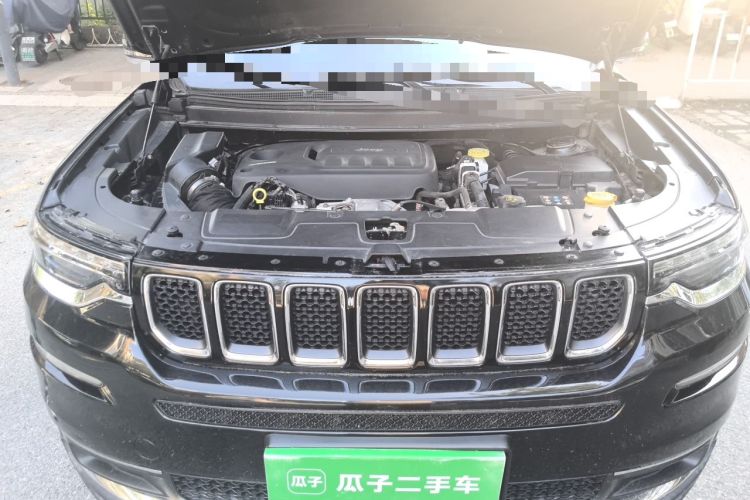 Used Jeep Grand Commander 2018 2.0T Four-Wheel Drive Enjoyment Version China V Engine Bay