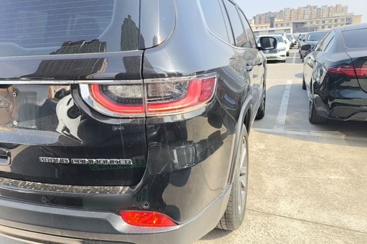Used Jeep Grand Commander 2018 2.0T Four-Wheel Drive Enjoyment Edition China VI Exterior 3