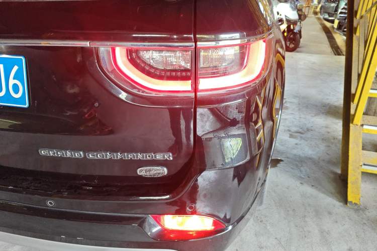 Used Jeep Grand Commander 2018 2.0T Four-Wheel Drive Smart Enjoyment Version China VI Exterior 3