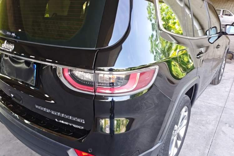 Used Jeep Grand Commander 2018 2.0T Four-Wheel Drive Premium Navigation Version China V Exterior 3