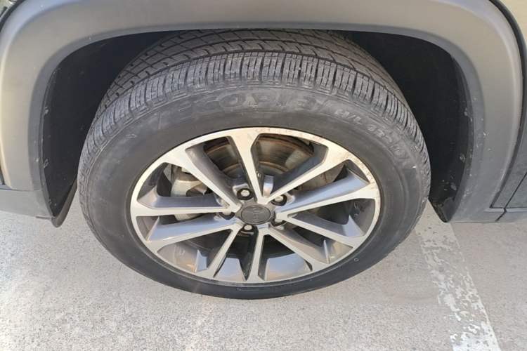 Used Jeep Grand Commander 2018 2.0T Four-Wheel Drive Enjoyment Edition China VI Exterior 4