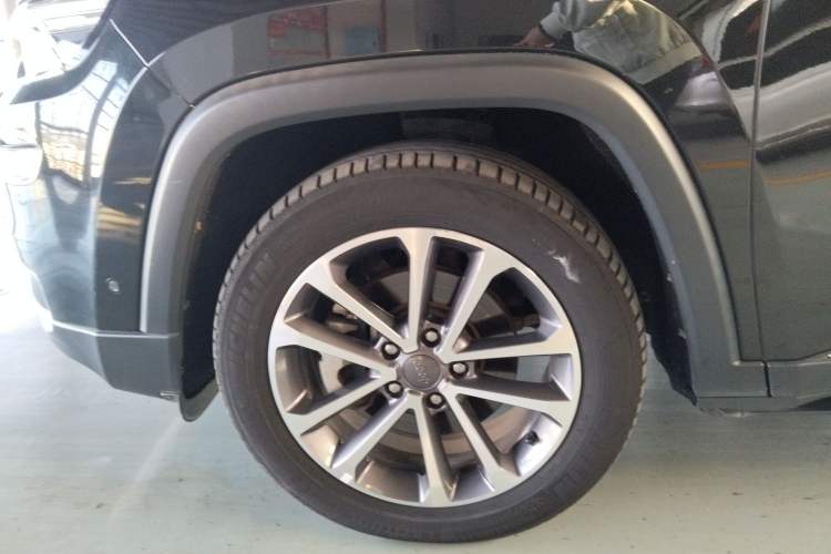 Used Jeep Grand Commander 2018 2.0T Four-Wheel Drive Enjoyment Version China V Exterior 4