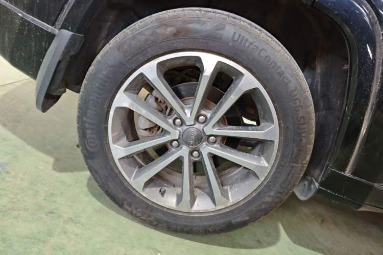 Used Jeep Grand Commander 2018 2.0T Four-Wheel Drive Smart Enjoyment Version China V Emission Standard Exterior 8