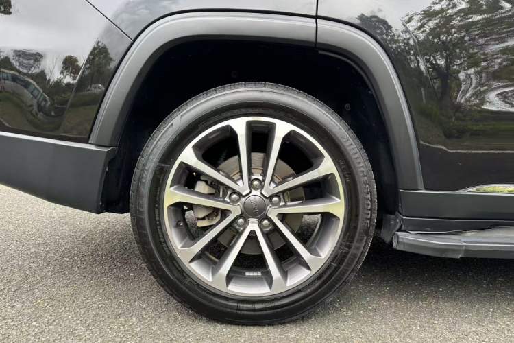 Used Jeep Grand Commander 2018 2.0T Four-Wheel Drive Enjoyment Edition China VI Exterior 8