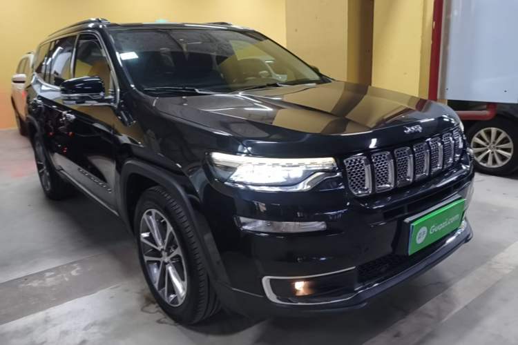 Used Jeep Grand Commander 2018 2.0T Four-Wheel Drive Enjoyment Edition China VI Front Right 45 Deg