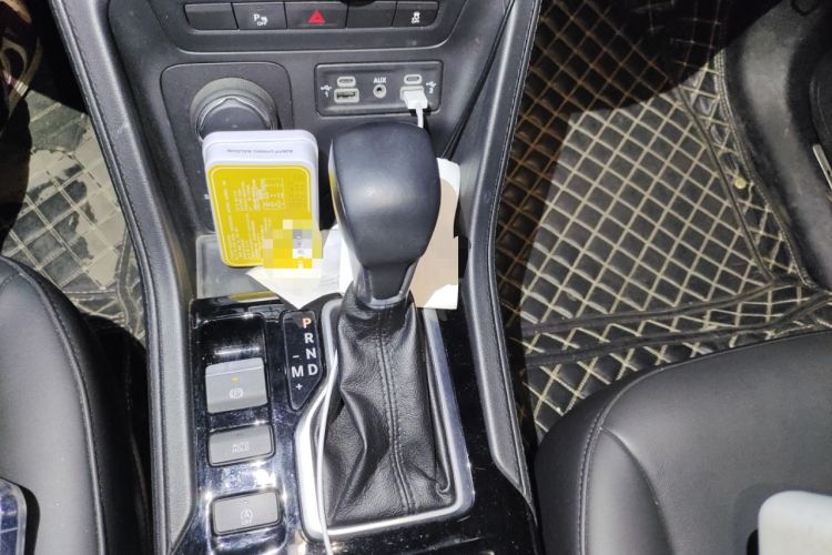 Used Jeep Grand Commander 2018 2.0T Four-Wheel Drive Enjoyment Edition China VI Gear Lever