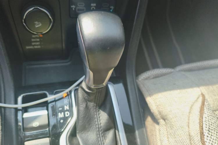 Used Jeep Grand Commander 2018 2.0T Four-Wheel Drive Enjoyment Version China V Gear Lever