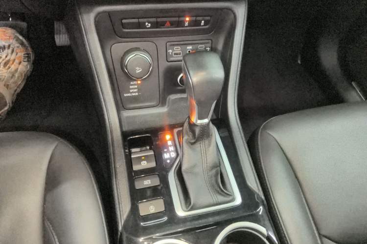 Used Jeep Grand Commander 2018 2.0T Four-Wheel Drive Prestige Edition China V Gear Lever