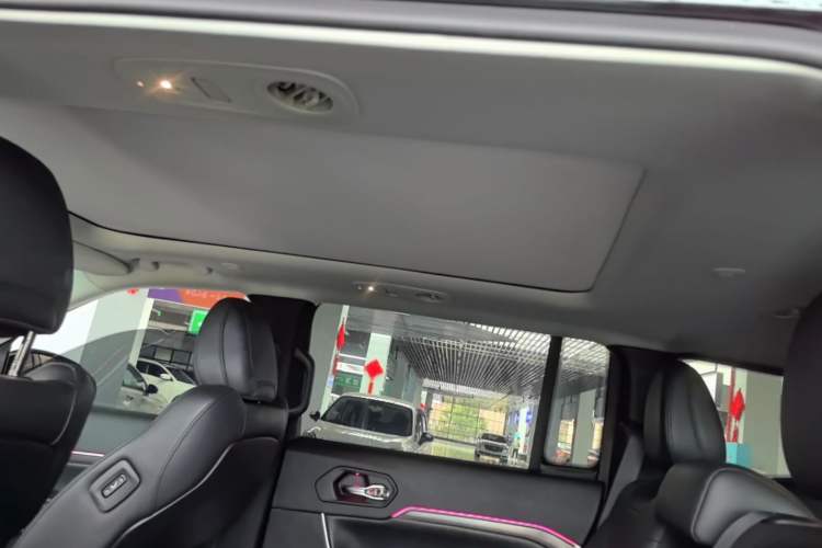 Used Jeep Grand Commander 2018 2.0T Four-Wheel Drive Premium Navigation Version China V Headliner