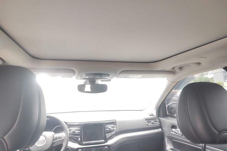 Used Jeep Grand Commander 2018 2.0T Four-Wheel Drive Premium Navigation Version China V Headliner