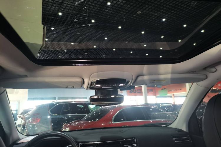 Used Jeep Grand Commander 2018 2.0T Four-wheel Drive Premium Edition China VI Headliner