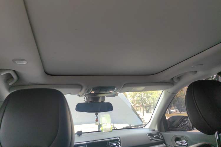 Used Jeep Grand Commander 2018 2.0T Four-Wheel Drive Smart Enjoyment Version China V Emission Standard Headliner