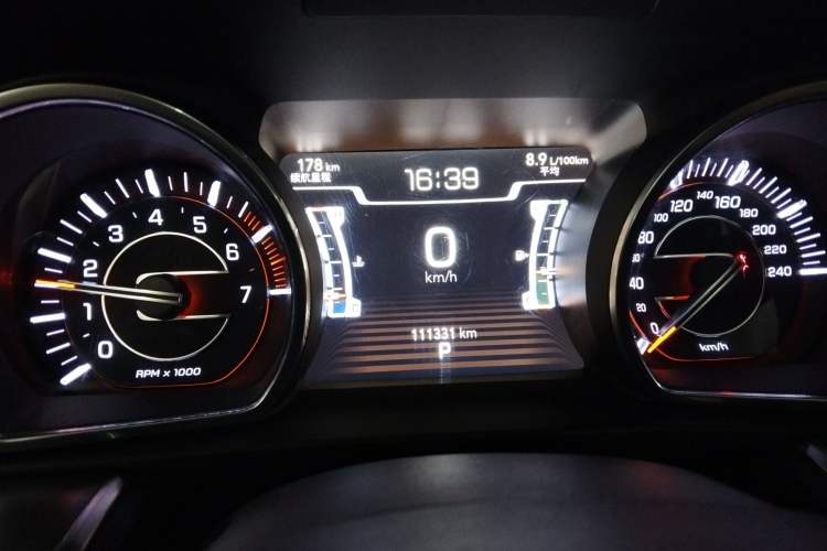 Used Jeep Grand Commander 2018 2.0T Four-Wheel Drive Enjoyment Version China V Instrument Cluster