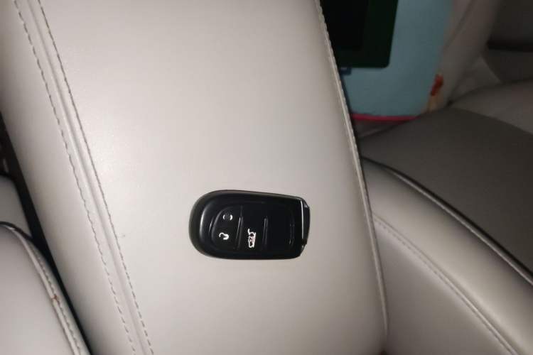 Used Jeep Grand Commander 2018 2.0T Four-Wheel Drive Prestige Edition China V Interior 1