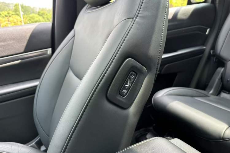 Used Jeep Grand Commander 2018 2.0T Four-Wheel Drive Prestige Edition China V Interior 11