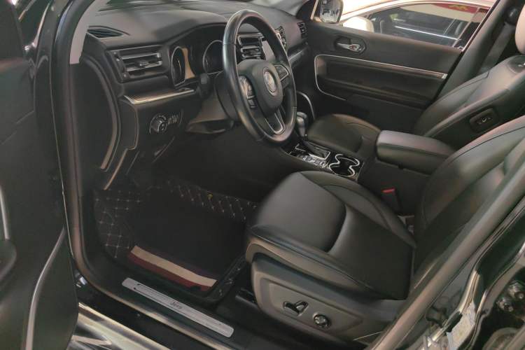Used Jeep Grand Commander 2018 2.0T Two-Wheel Drive Enjoy Edition China V Interior 2