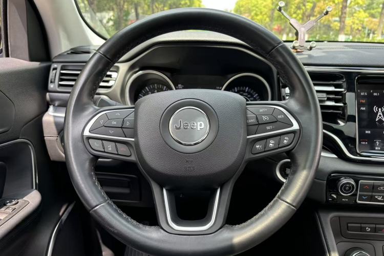 Used Jeep Grand Commander 2018 2.0T Four-Wheel Drive Prestige Edition China V Interior 8