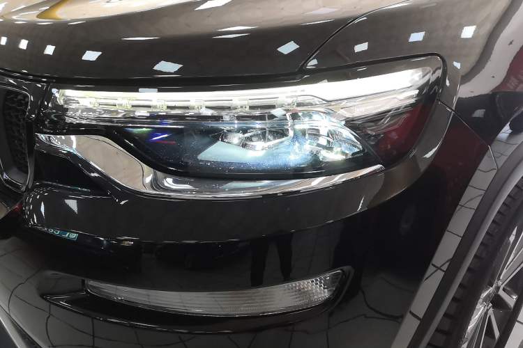 Used Jeep Grand Commander 2018 2.0T Four-Wheel Drive Enjoyment Edition China VI Left Front Headlight