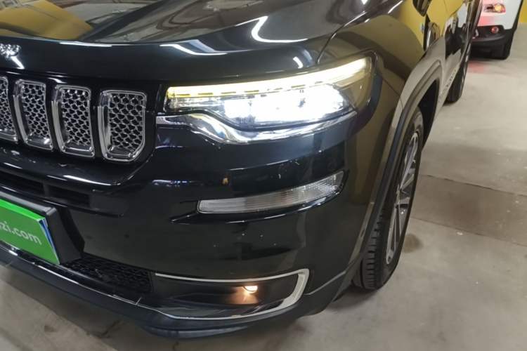 Used Jeep Grand Commander 2018 2.0T Four-Wheel Drive Enjoyment Edition China VI Left Front Headlight