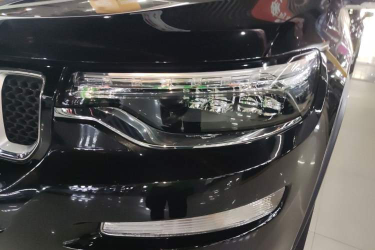 Used Jeep Grand Commander 2018 2.0T Four-Wheel Drive Prestige Edition China V Left Front Headlight