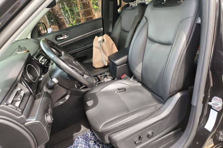 Used Jeep Grand Commander 2018 2.0T Four-wheel Drive Premium Edition China VI Left Front Seat