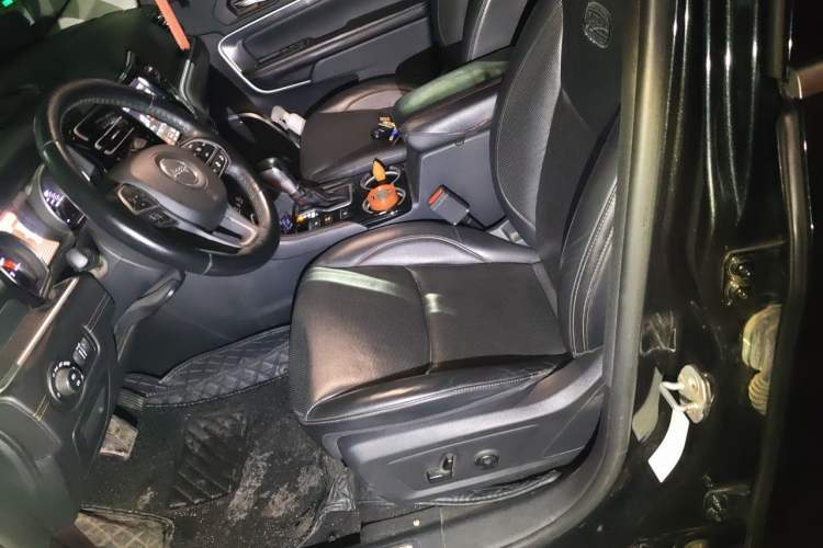 Used Jeep Grand Commander 2018 2.0T Four-Wheel Drive Prestige Edition China VI Left Front Seat