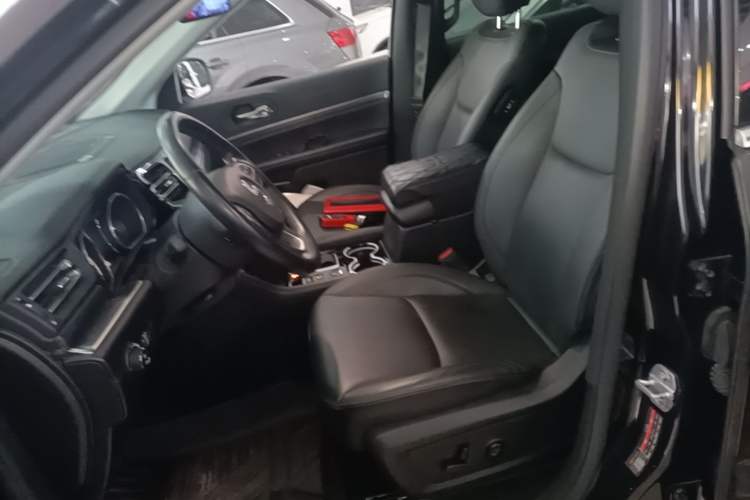 Used Jeep Grand Commander 2018 2.0T Four-Wheel Drive Enjoyment Edition China VI Left Front Seat
