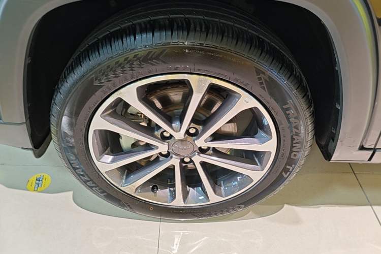 Used Jeep Grand Commander 2018 2.0T Four-Wheel Drive Enjoyment Version China V Left Front Wheel Hub