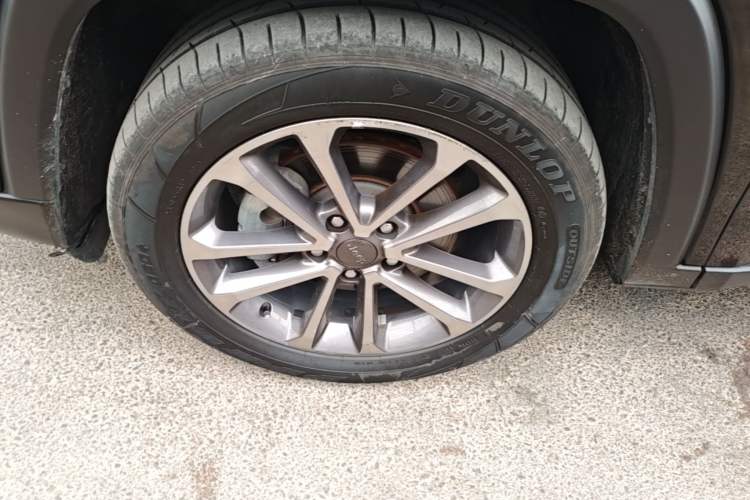 Used Jeep Grand Commander 2018 2.0T Four-Wheel Drive Enjoyment Version China V Left Front Wheel Hub