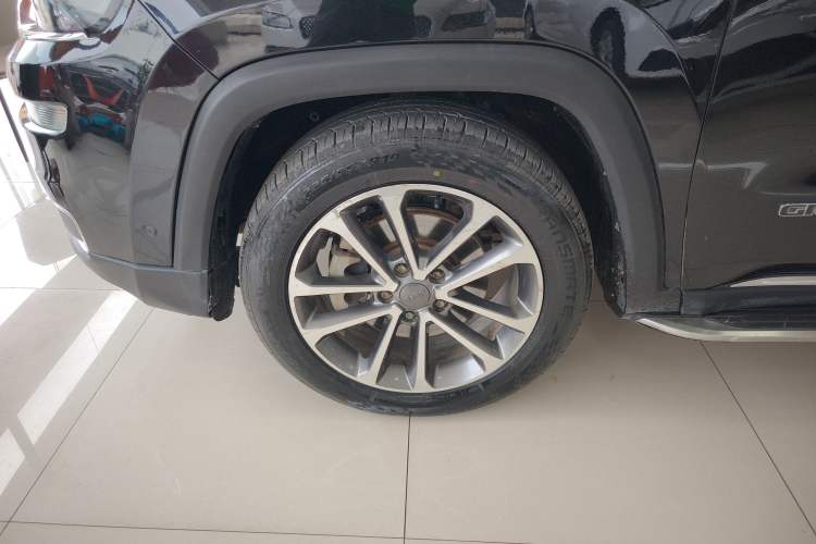 Used Jeep Grand Commander 2018 2.0T Four-Wheel Drive Enjoyment Edition China VI Left Front Wheel Hub