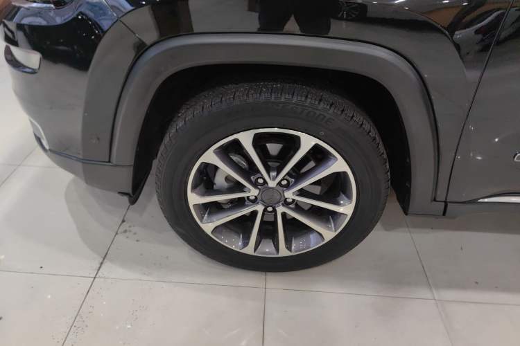 Used Jeep Grand Commander 2018 2.0T Four-Wheel Drive Enjoyment Edition China VI Left Front Wheel Hub