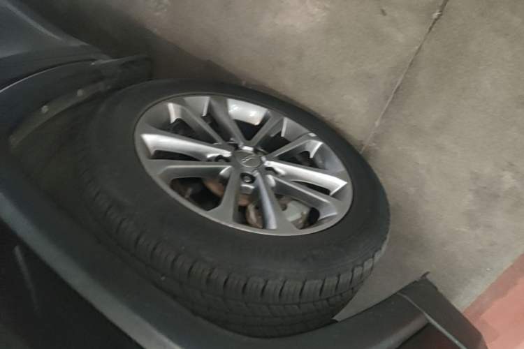 Used Jeep Grand Commander 2018 2.0T Four-Wheel Drive Premium Navigation Version China V Left Front Wheel Hub