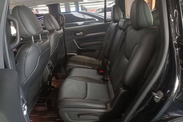 Used Jeep Grand Commander 2018 2.0T Four-Wheel Drive Enjoyment Edition China VI Left Rear Seat