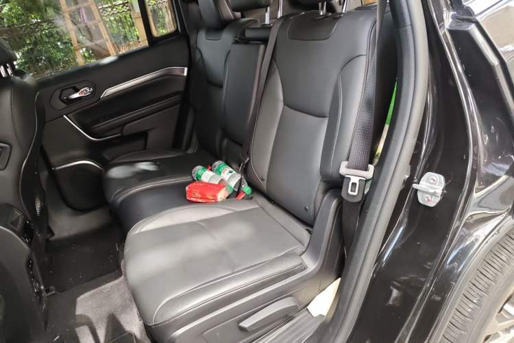 Used Jeep Grand Commander 2018 2.0T Four-wheel Drive Premium Edition China VI Left Rear Seat