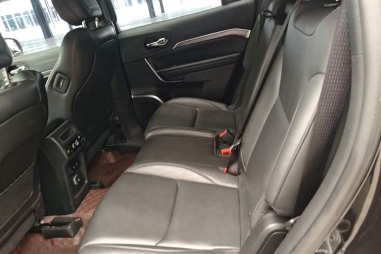 Used Jeep Grand Commander 2018 2.0T Four-Wheel Drive Enjoyment Version China V Left Rear Seat